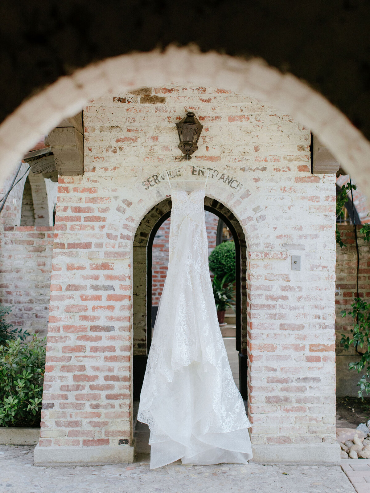 Chris J. Evans Photography Luxury California Destination Destinations Wedding Weddings Engagement Editorial Fashion Photographer Featured Celebrity Global Photo-Humming-birds-nest-ranch-CS577