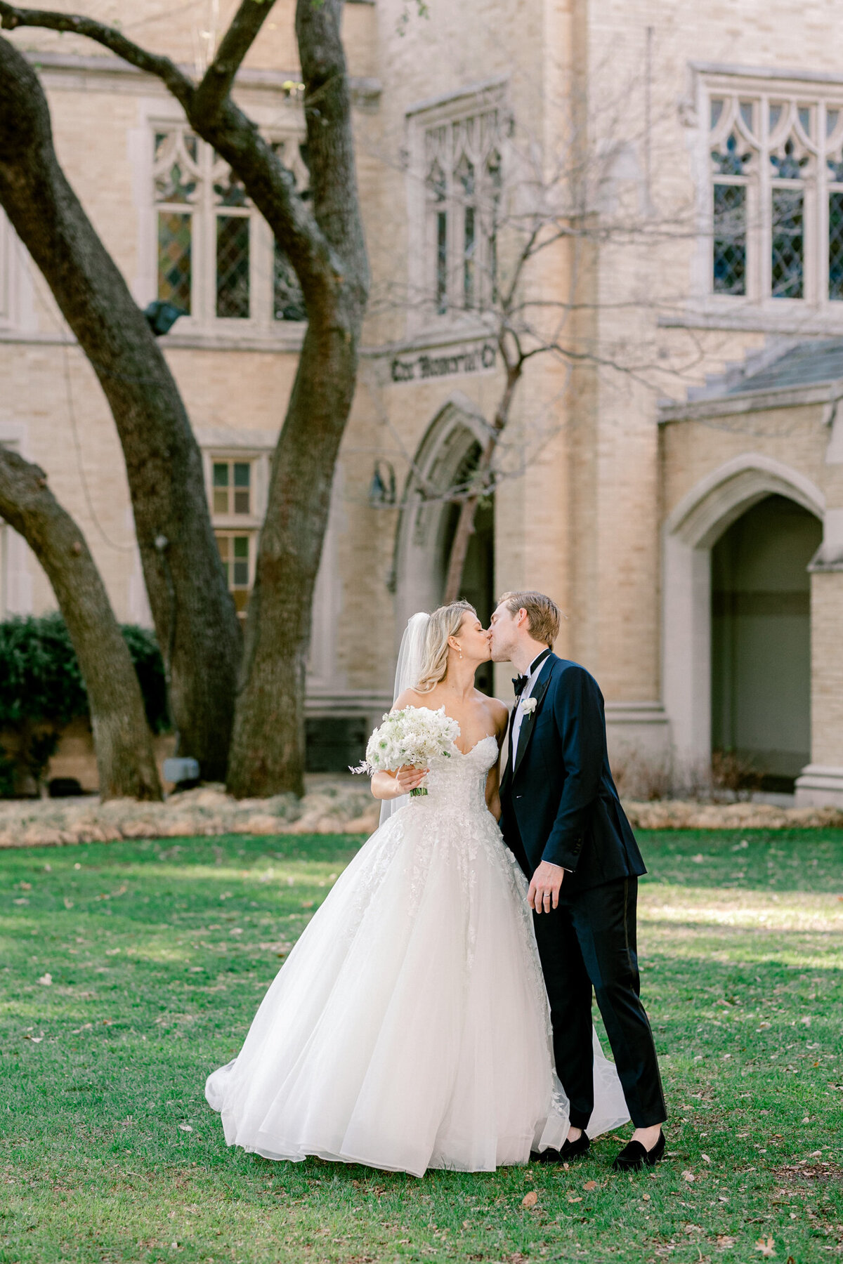Shelby & Thomas's Wedding at HPUMC The Room on Main | Dallas Wedding Photographer | Sami Kathryn Photography-154
