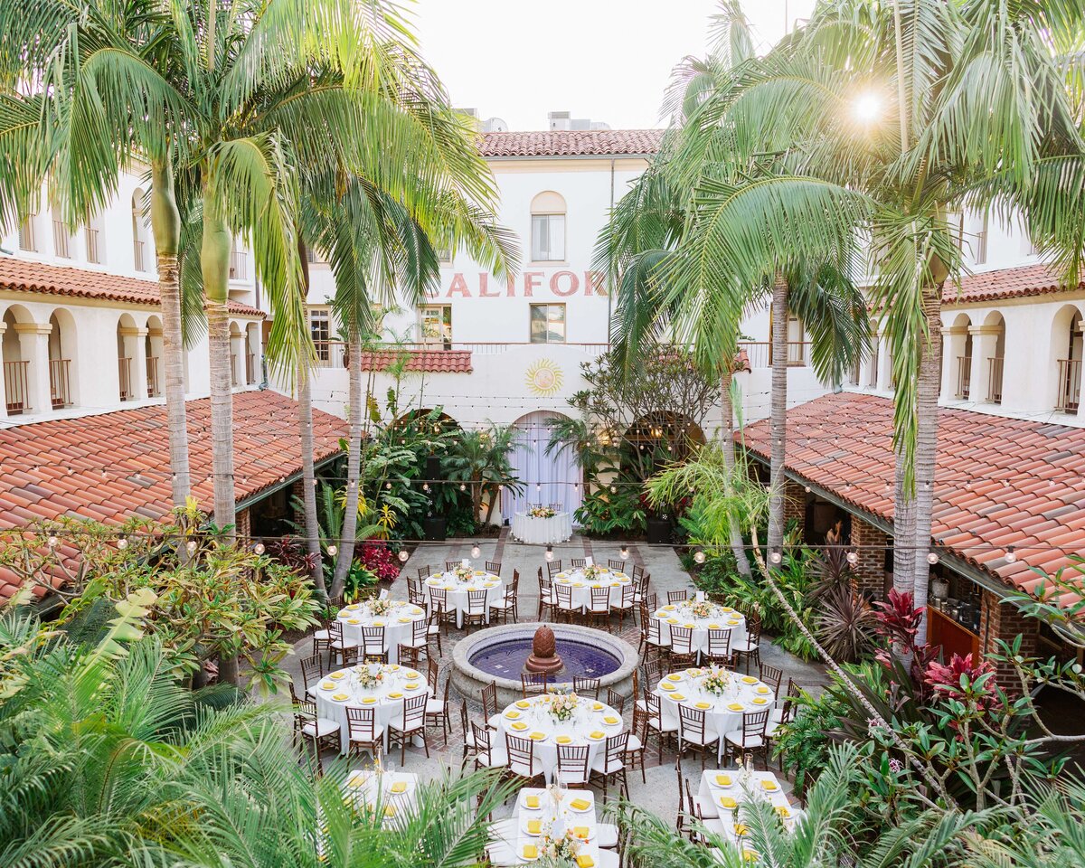 Francesca-and-brent-southern-california-wedding-planner-the-pretty-palm-leaf-event-43