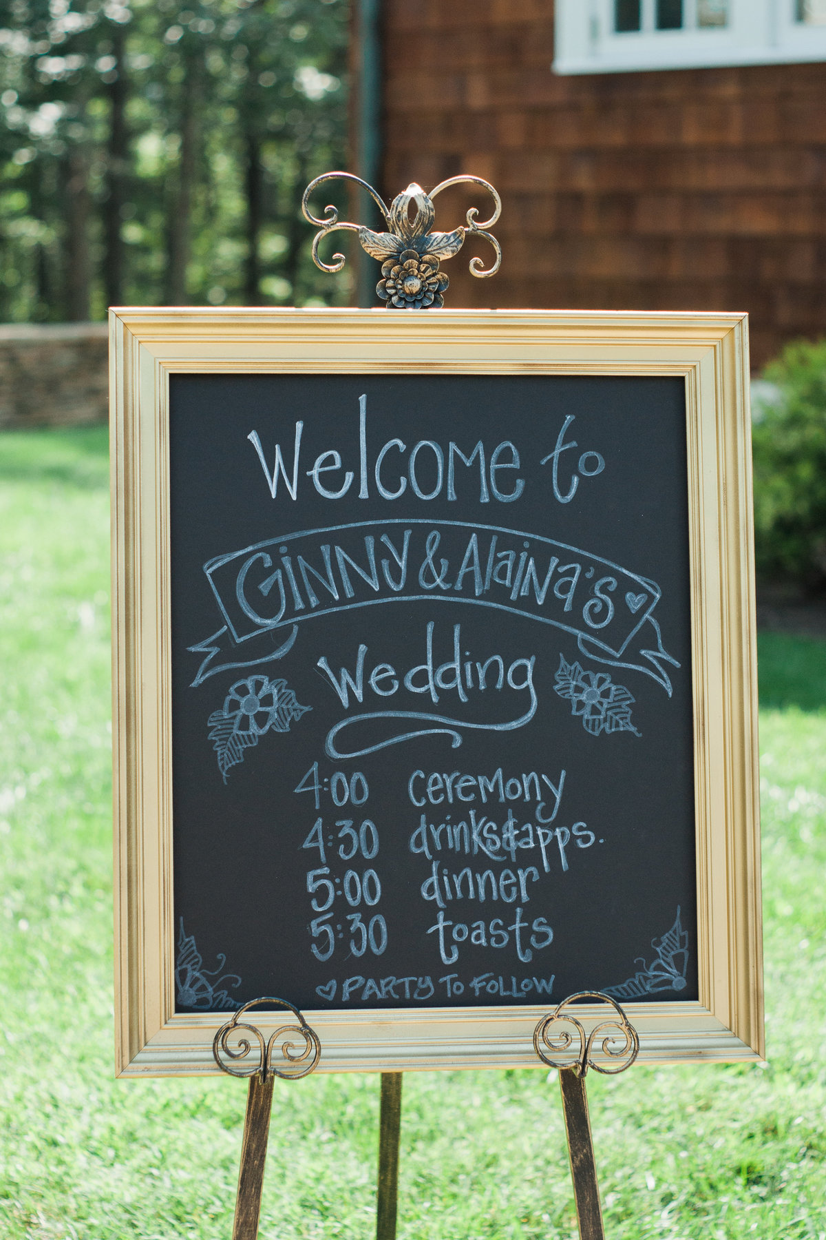 Intimate outdoor wedding photographed by Boone Wedding Photographer Wayfaring Wanderer.