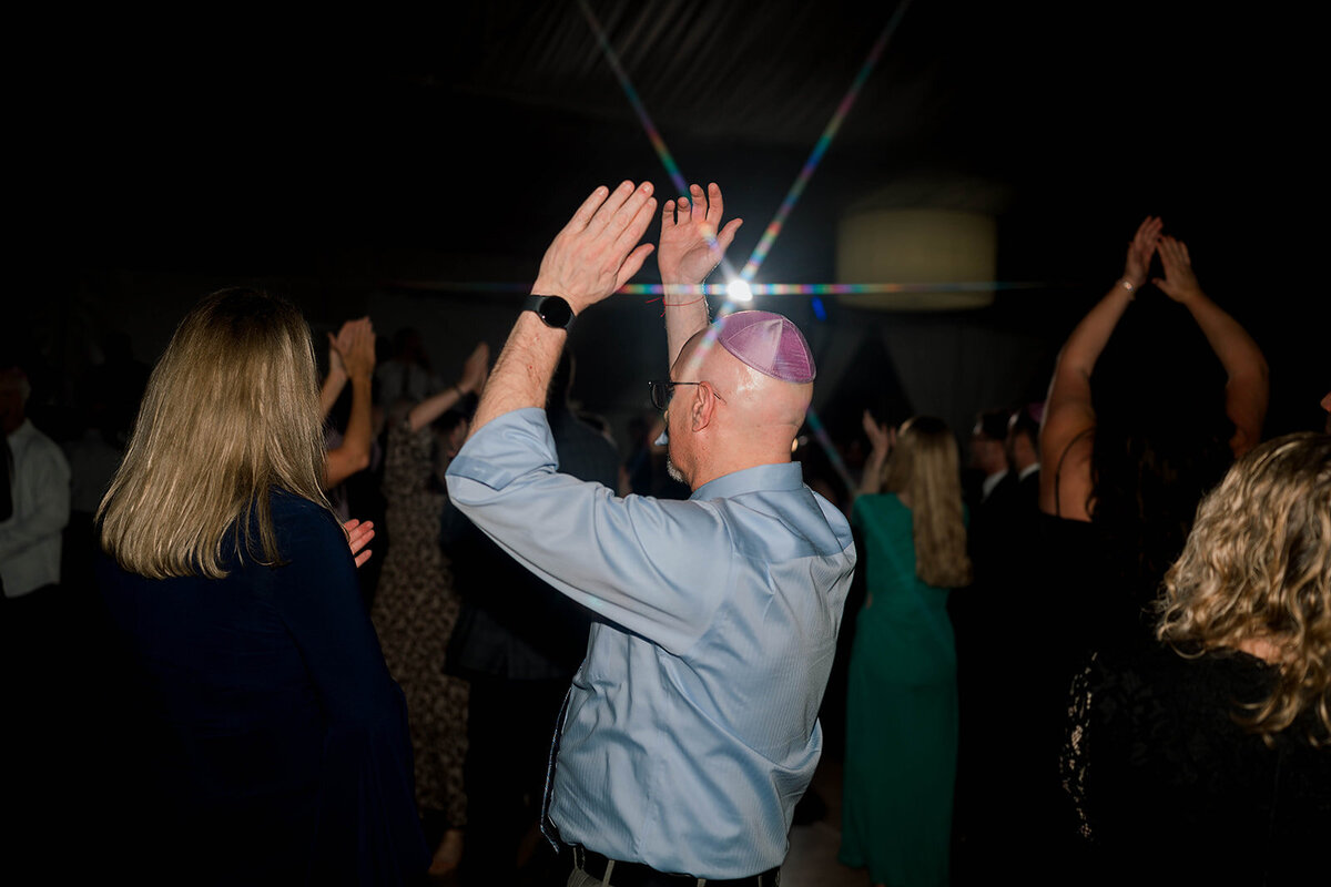 Eliana-Melmed-Photography-Chicago-LosAngeles-Jewish-WeddingPhotography-Dancefloor-00164