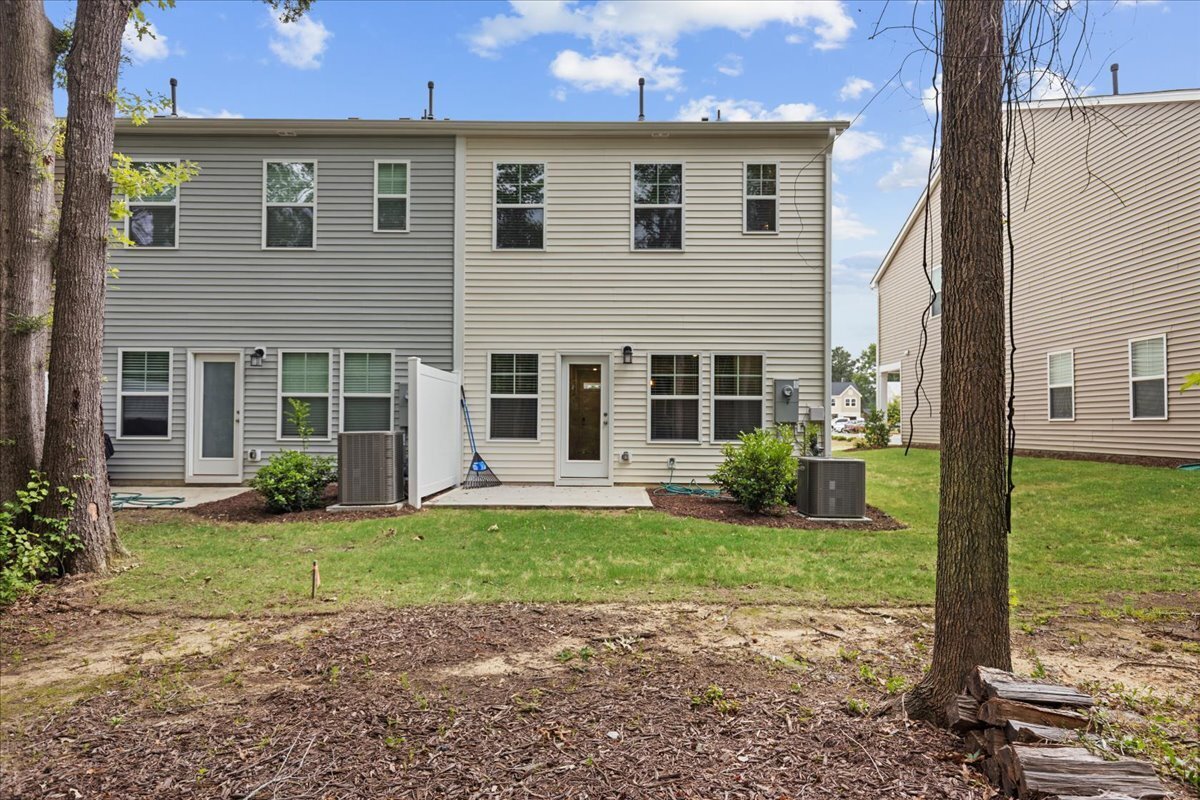 26-201 Peebles Dr-26