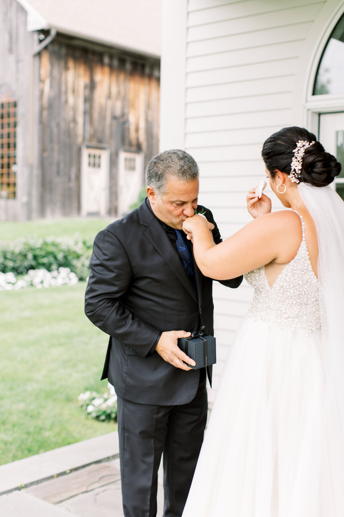 first-look-with-father-of-the-bride-5