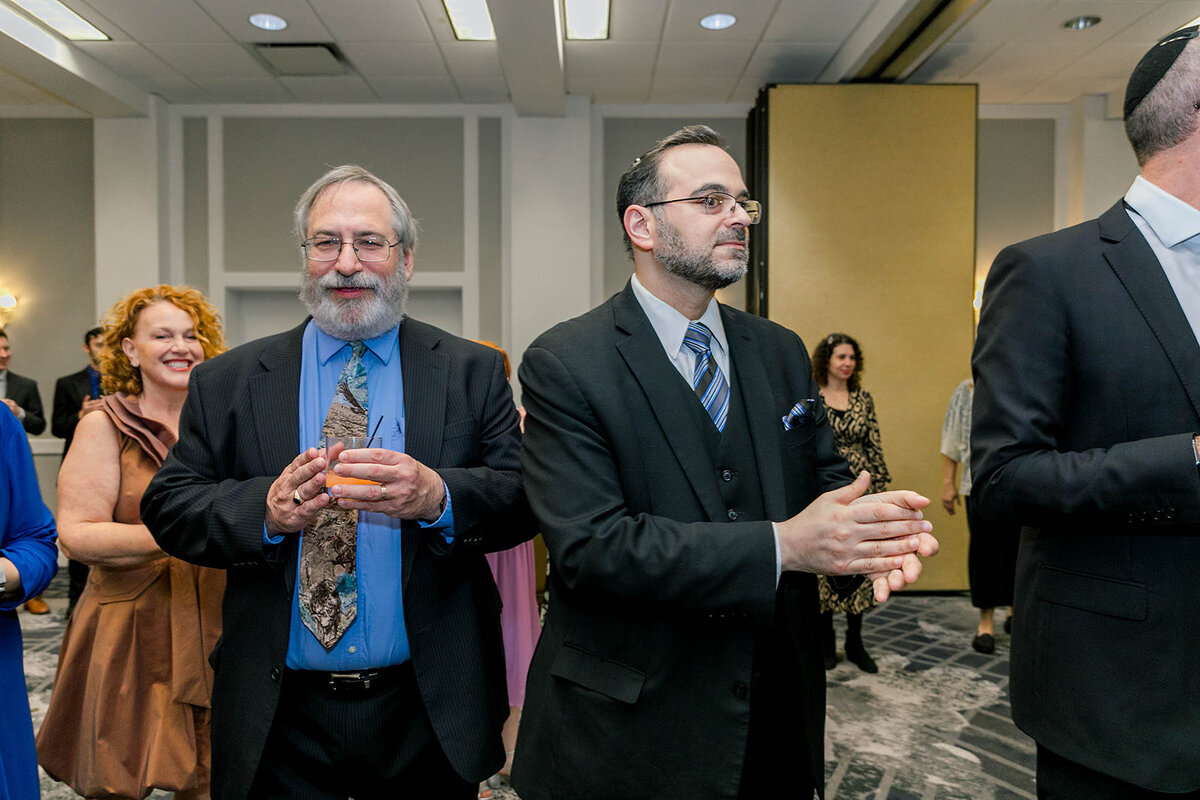 Eliana-Melmed-Photography-Chicago-LosAngeles-Jewish-WeddingPhotography-KabbalatPanim-00060