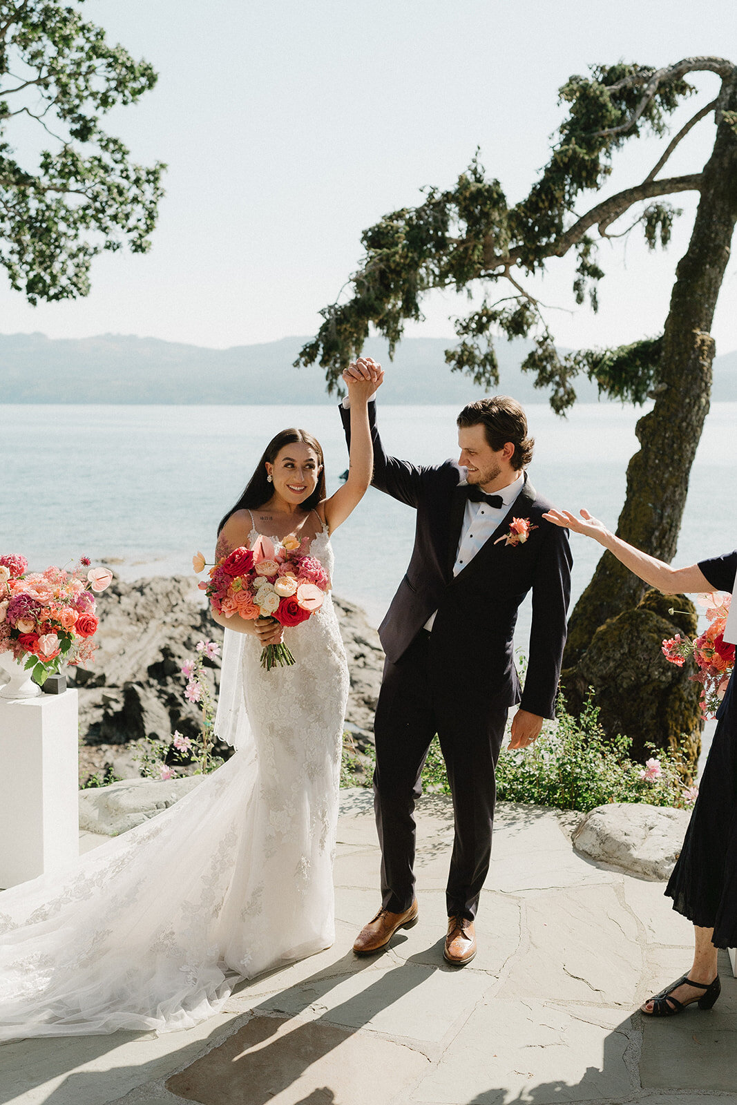 Victoria-BC-Backyard-Wedding-32