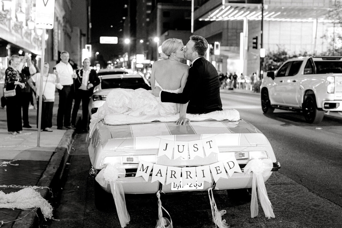 Katelyn & Kyle's Wedding at the Adolphus Hotel | Dallas Wedding Photographer | Sami Kathryn Photography-365