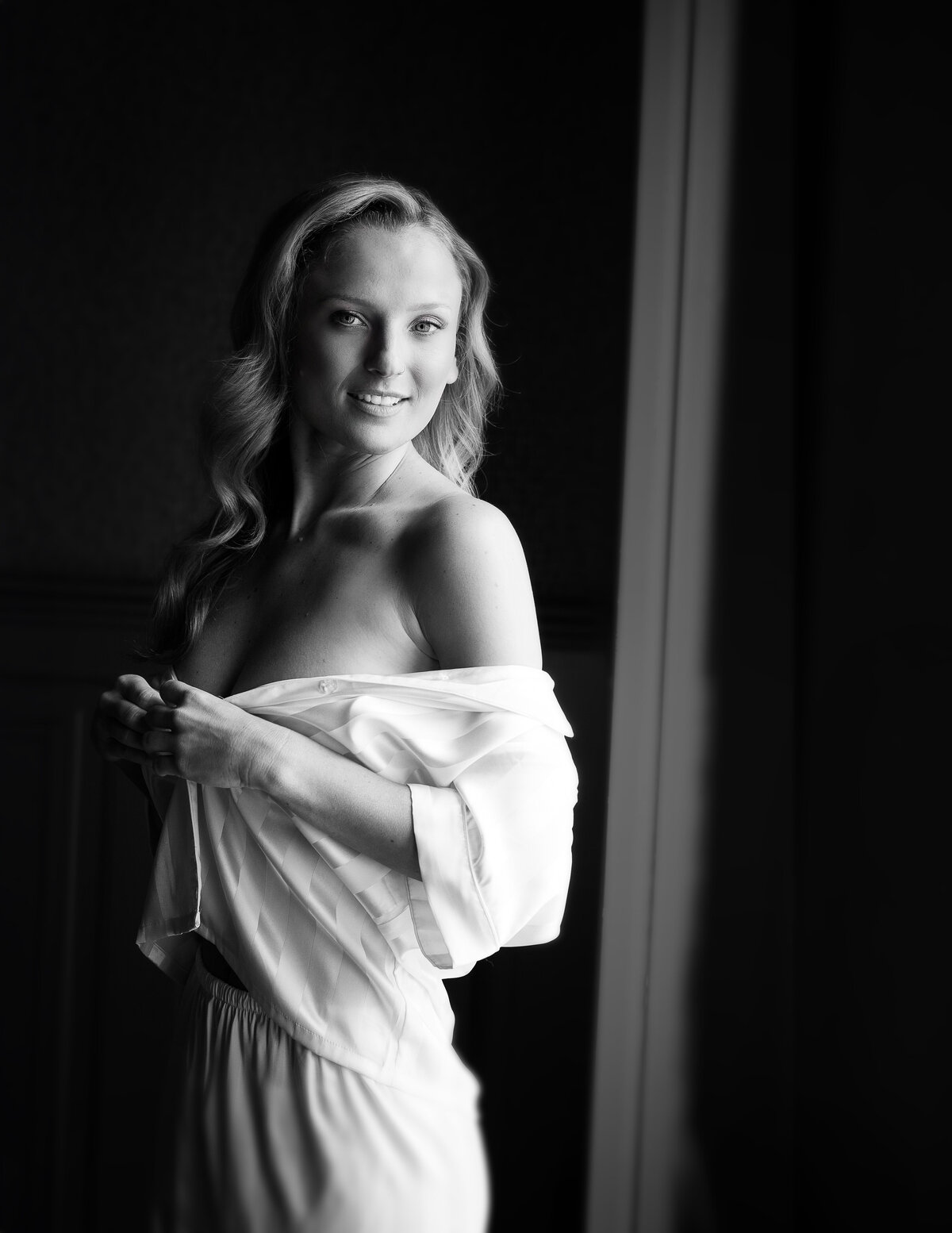 black-and-white-bride-getting-ready-smiling