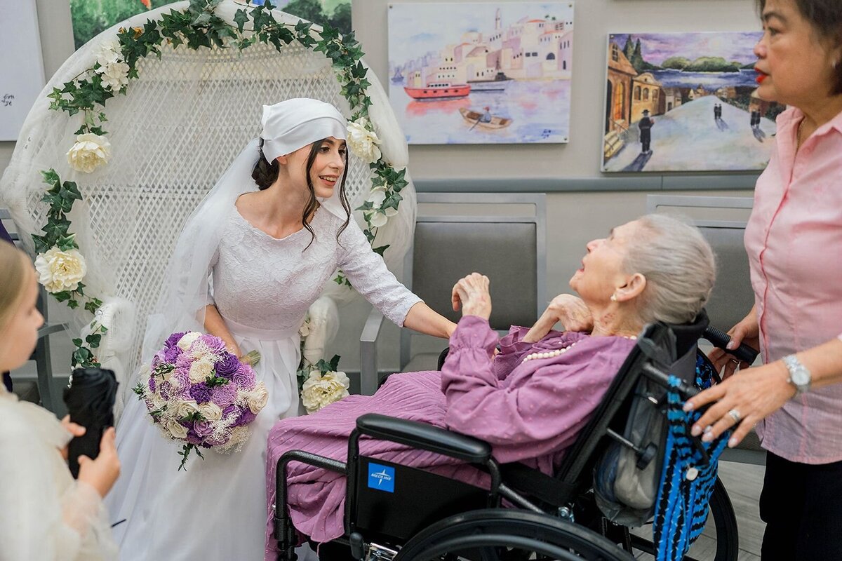 Eliana-Melmed-Photography-Chicago-LosAngeles-Jewish-WeddingPhotographer-CarmiKalman-Bedeken-00017