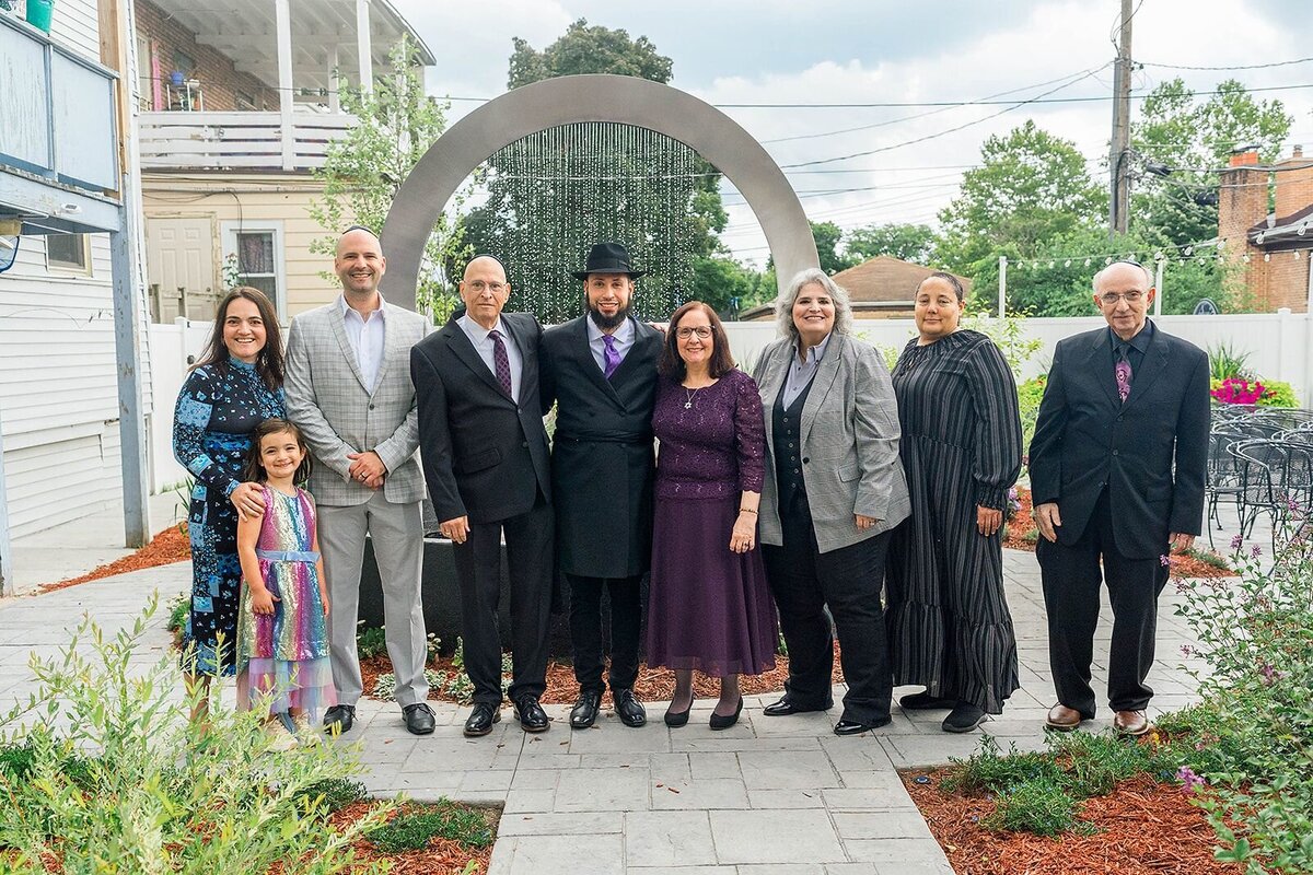 Eliana-Melmed-Photography-Chicago-LosAngeles-Jewish-WeddingPhotographer-CarmiKalman-FamilyFormal-00046
