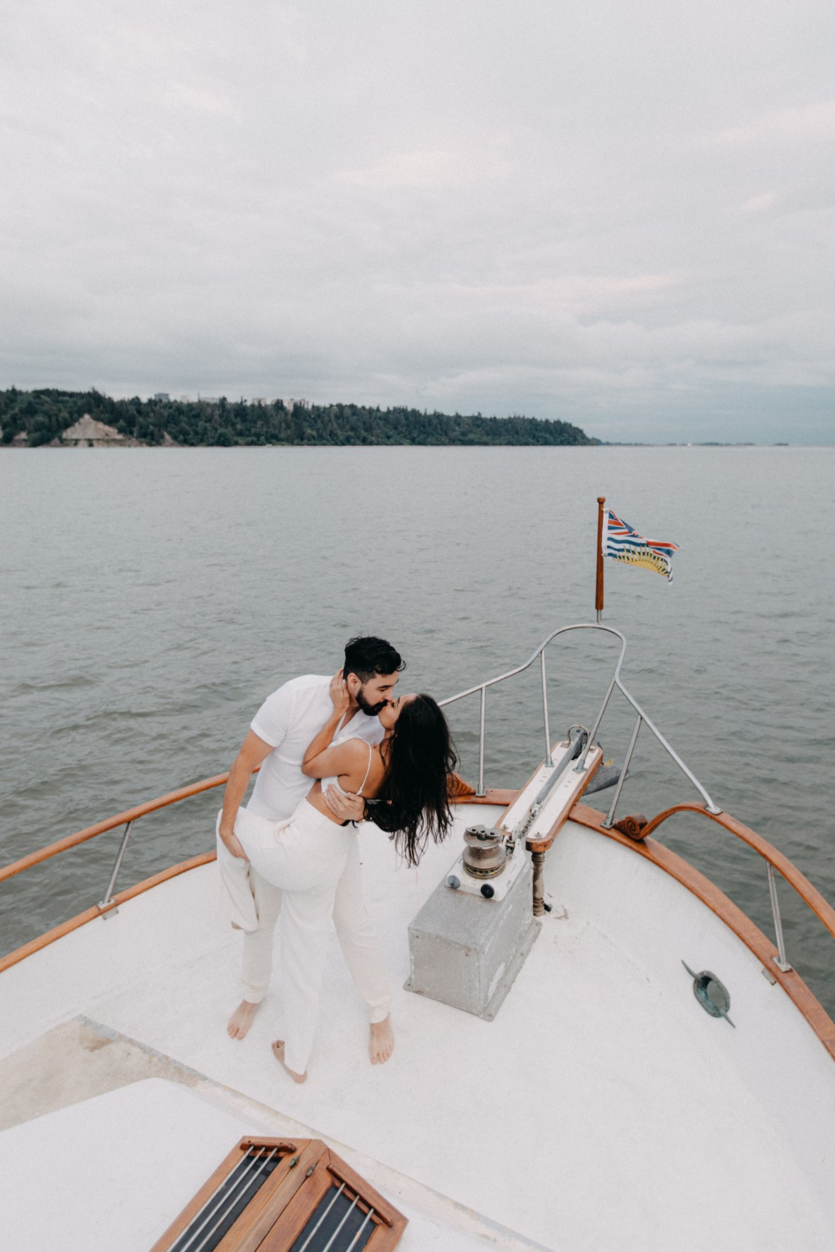 engagement-sailing-boat-vancouver-wedding-2