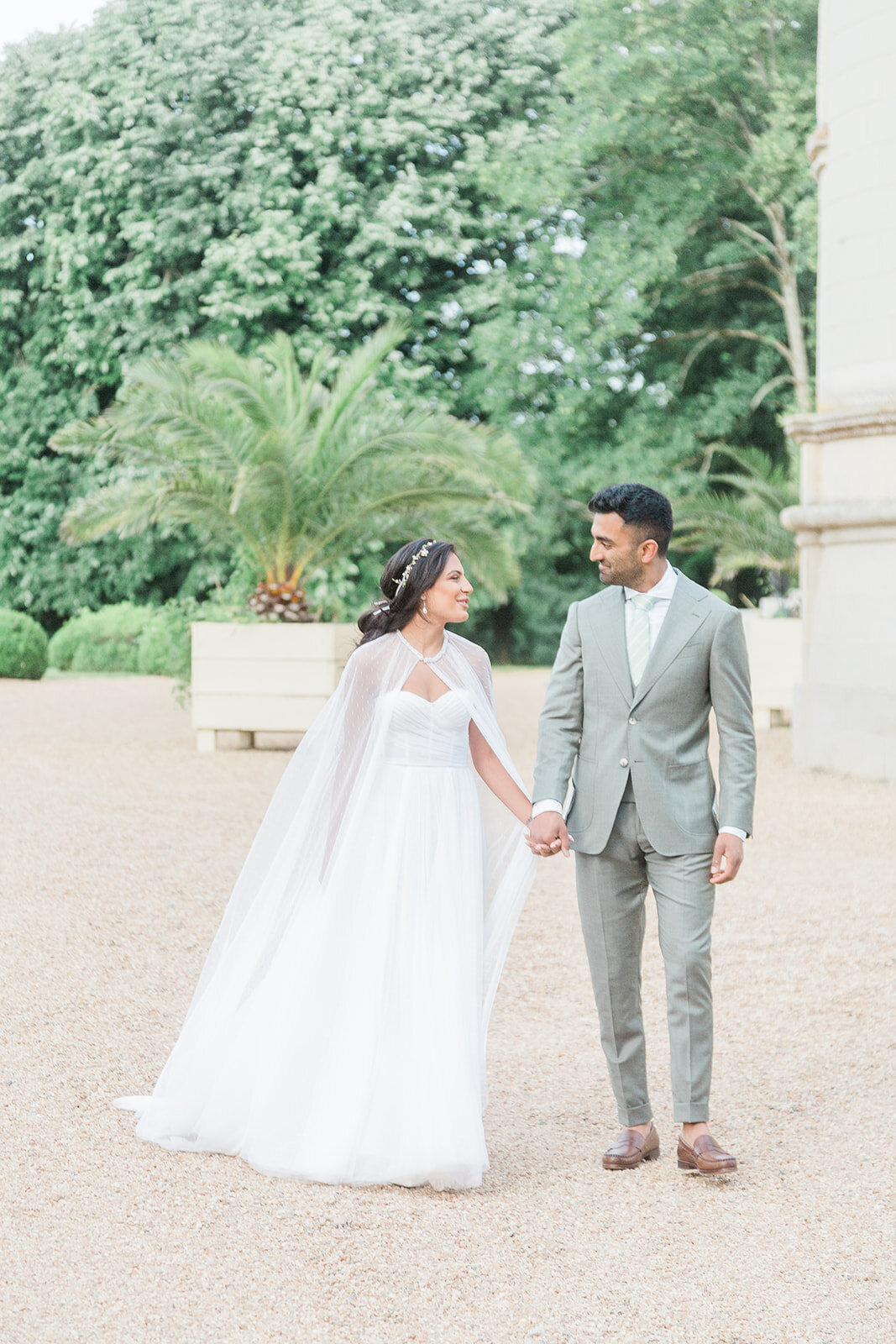indian-elopement-chateau-loire-france