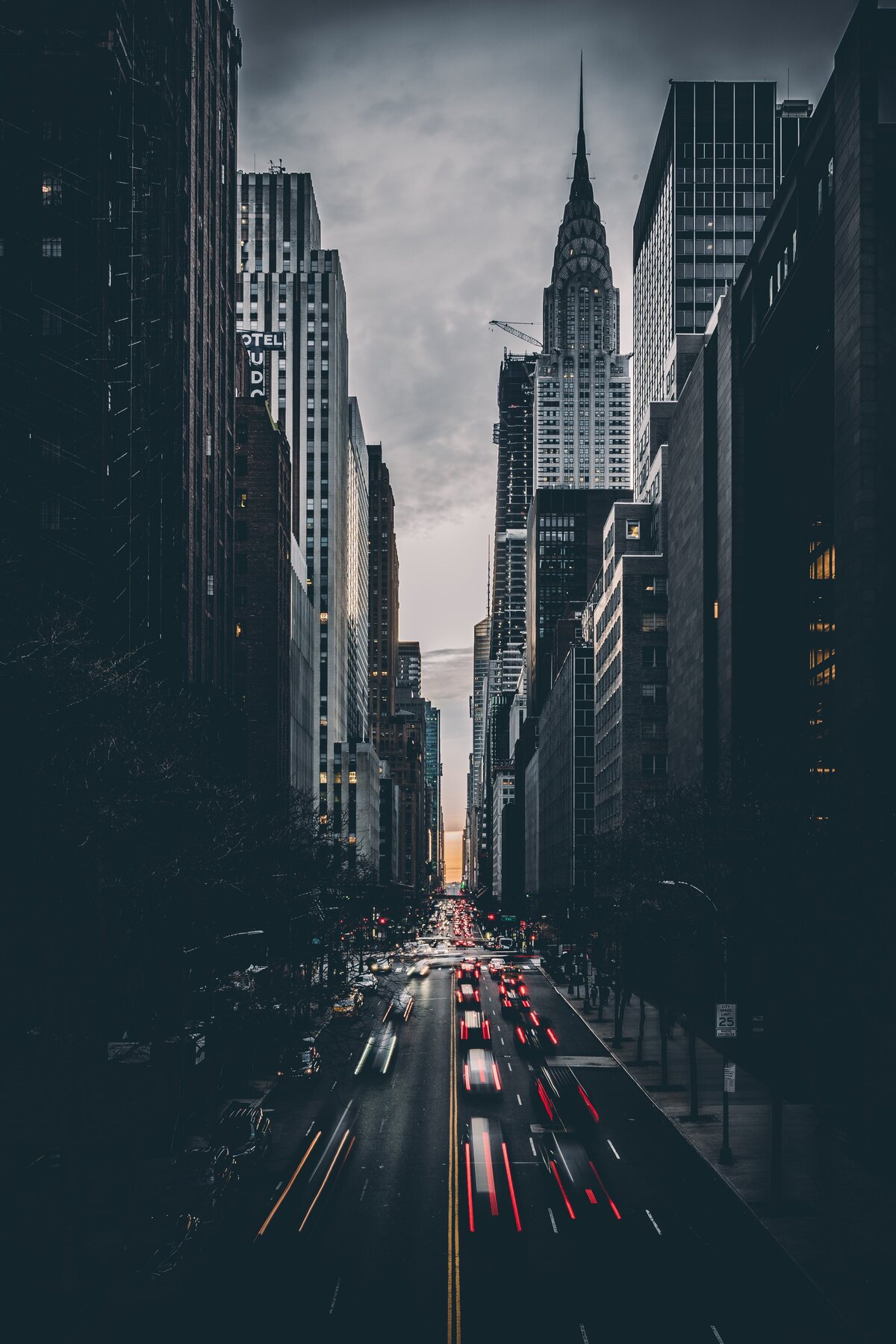 lerone-pieters-XnBrDrAJaoo-unsplash