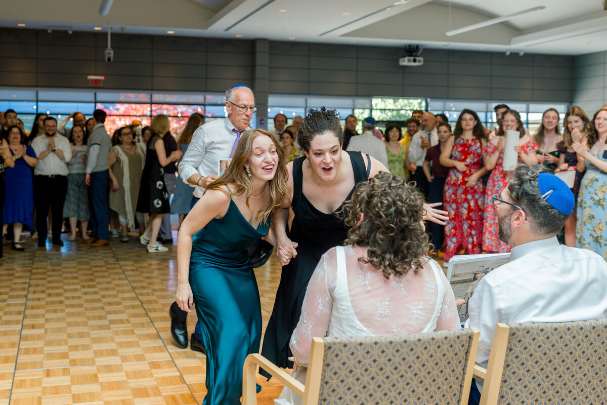 Eliana-Melmed-Photography-Chicago-LosAngeles-Jewish-WeddingPhotography-ShulaNoah-Shtick-00237