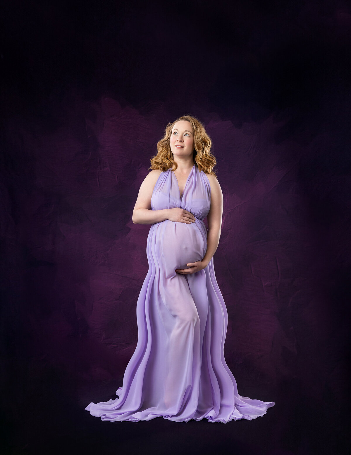 luxury maternity session in Strongsville, Ohio