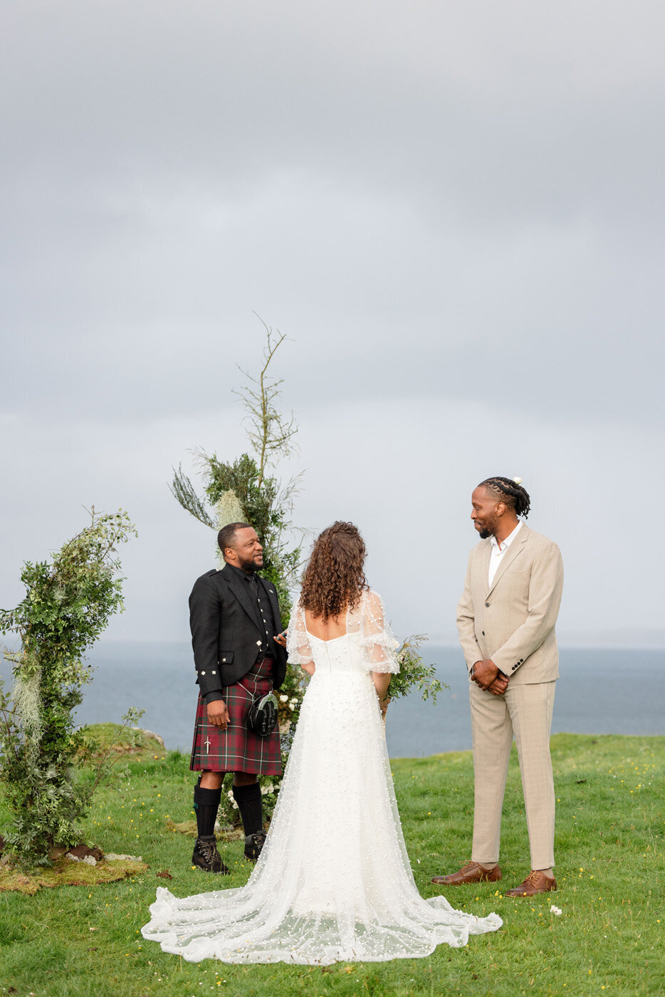 Brothers Point Scotland Elopement Wedding | Kelsie Elizabeth Photography 011