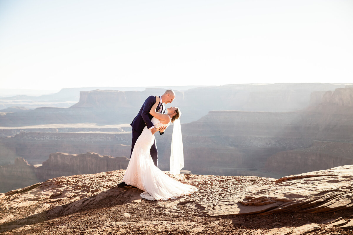 moab-dead-horse-point-adventure-elopement-wedding29
