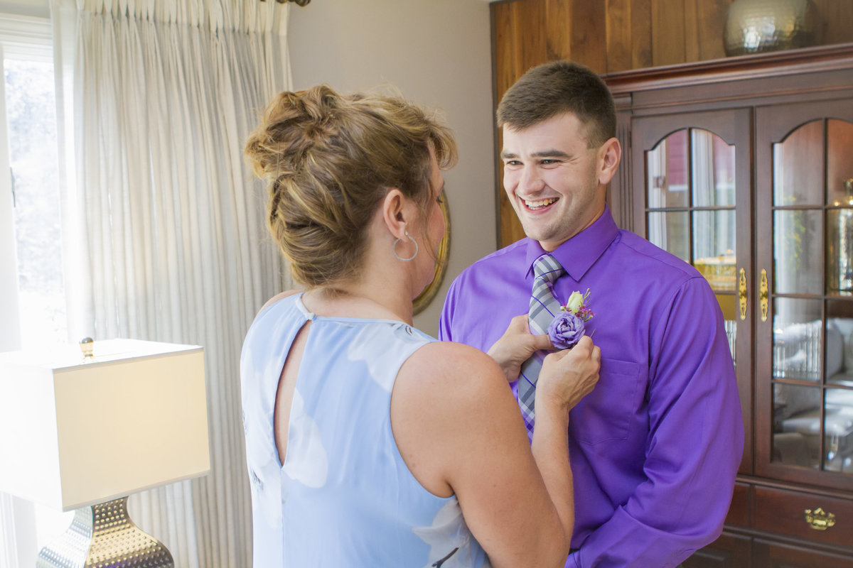 Jordan and Kelcee have an outoor Pittsburgh Pa Wedding at a family home.