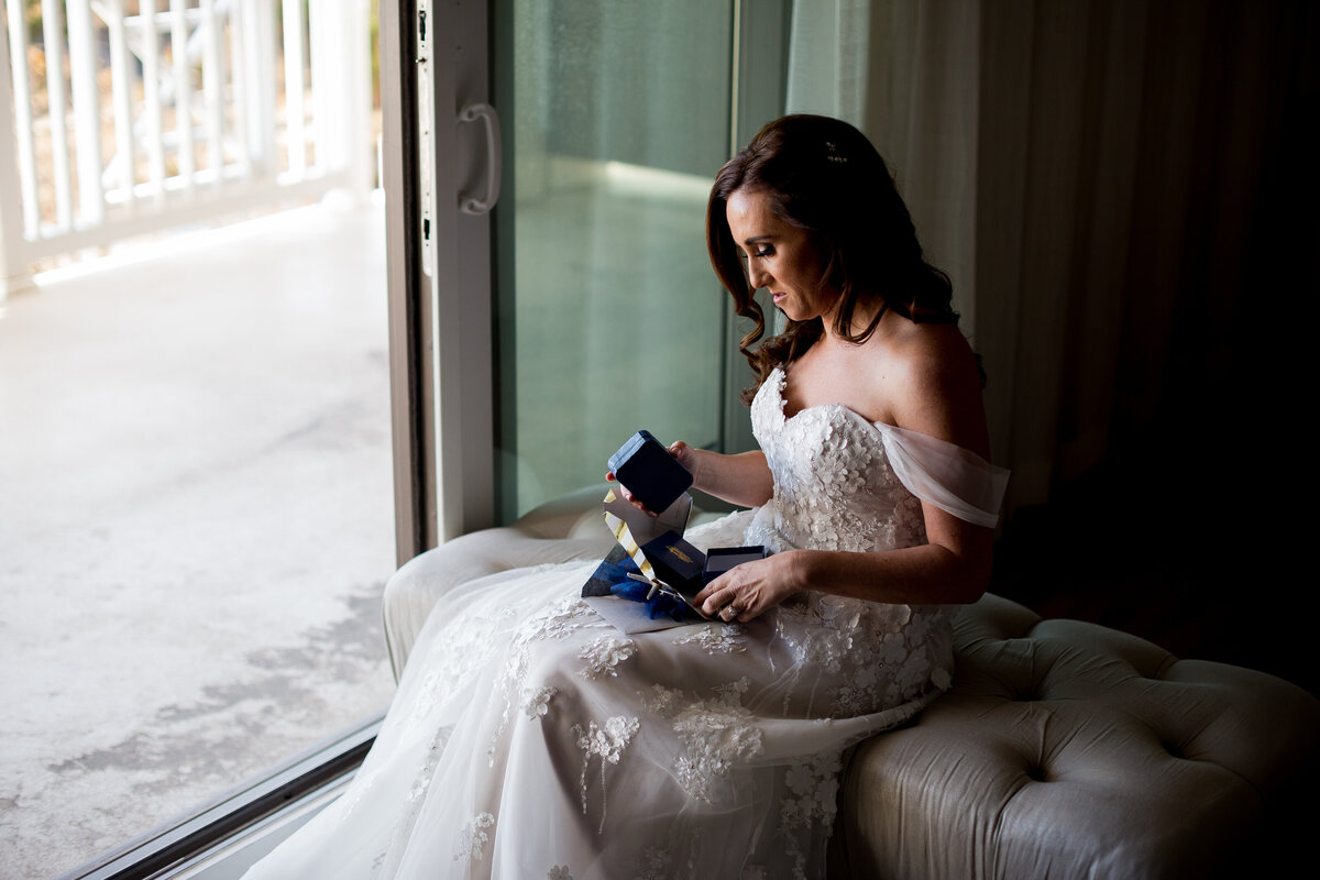 Icona Avalon Wedding Photography bride