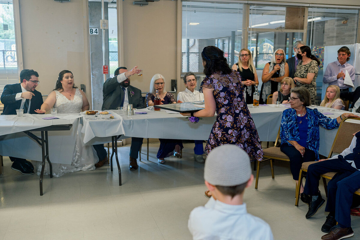 Eliana-Melmed-Photography-Chicago-LosAngeles-Jewish-WeddingPhotography-ElianaSklar-Tisch-00139