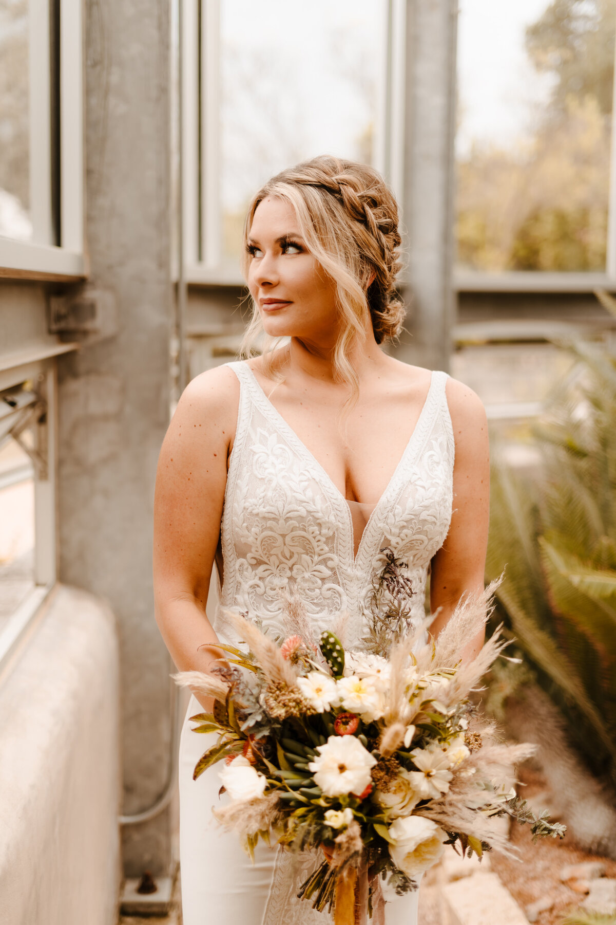 bridal portraits in greenhouse