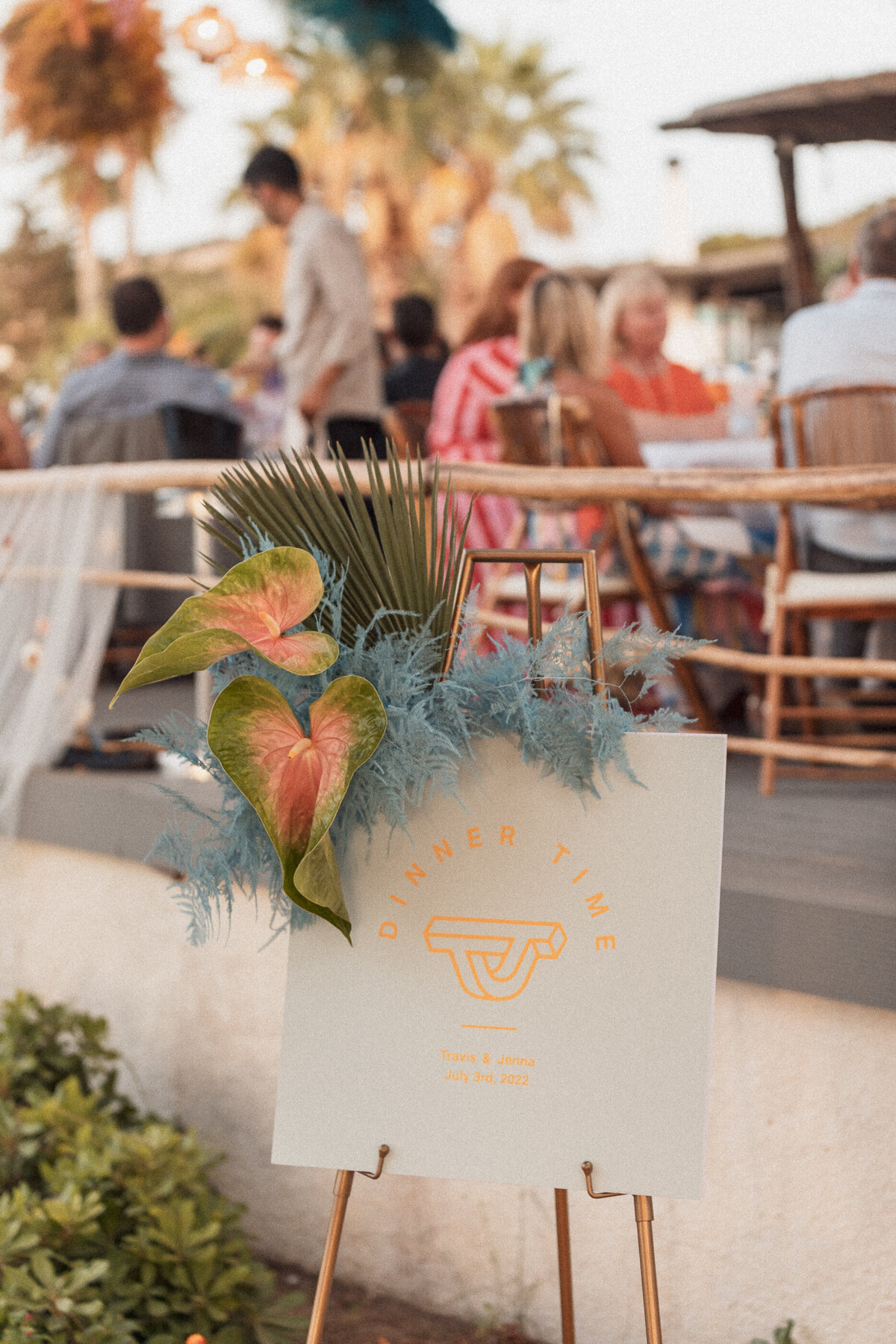 Creative Wedding Sign Ideas | Destination Wedding in Sardinia
