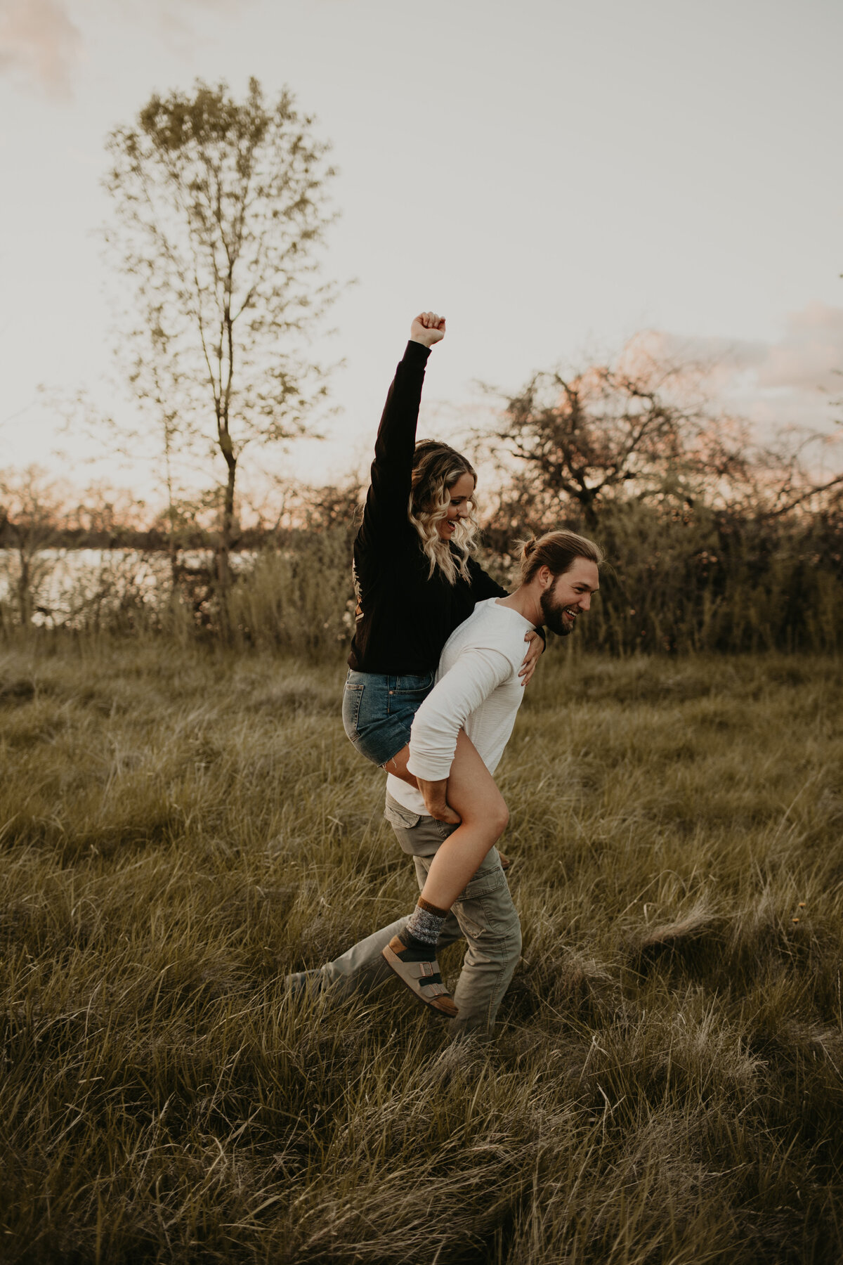 Belle-Isle-Detroit-camping-tent-couples-photoshoot-Michigan-89