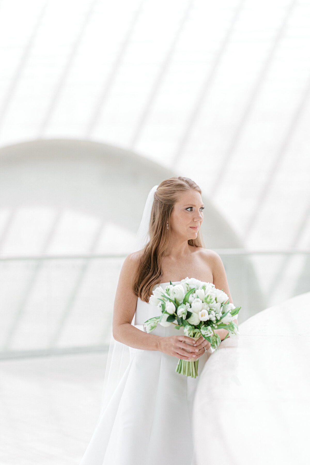 Hannah Bridal Portraits at the Meyerson Symphony Center | Dallas Wedding Photographer | Sami Kathryn Photography-9