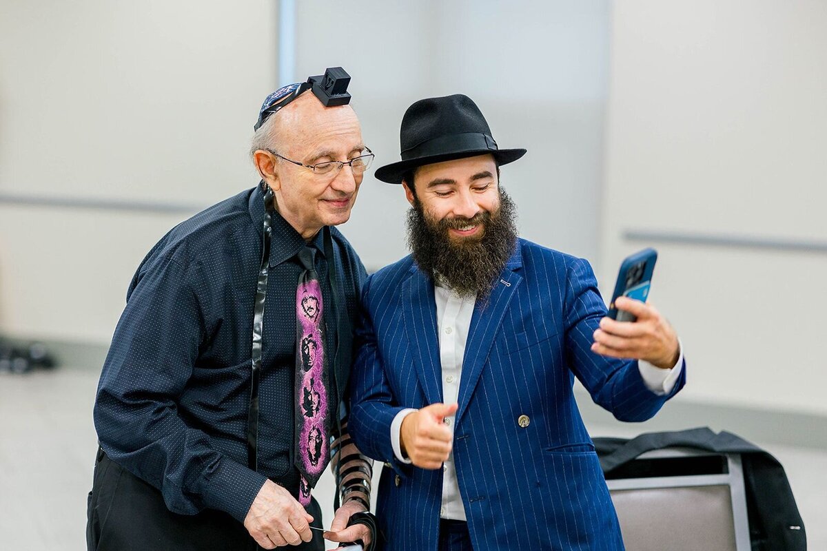 Eliana-Melmed-Photography-Chicago-LosAngeles-Jewish-WeddingPhotographer-CarmiKalman-Tisch-00117