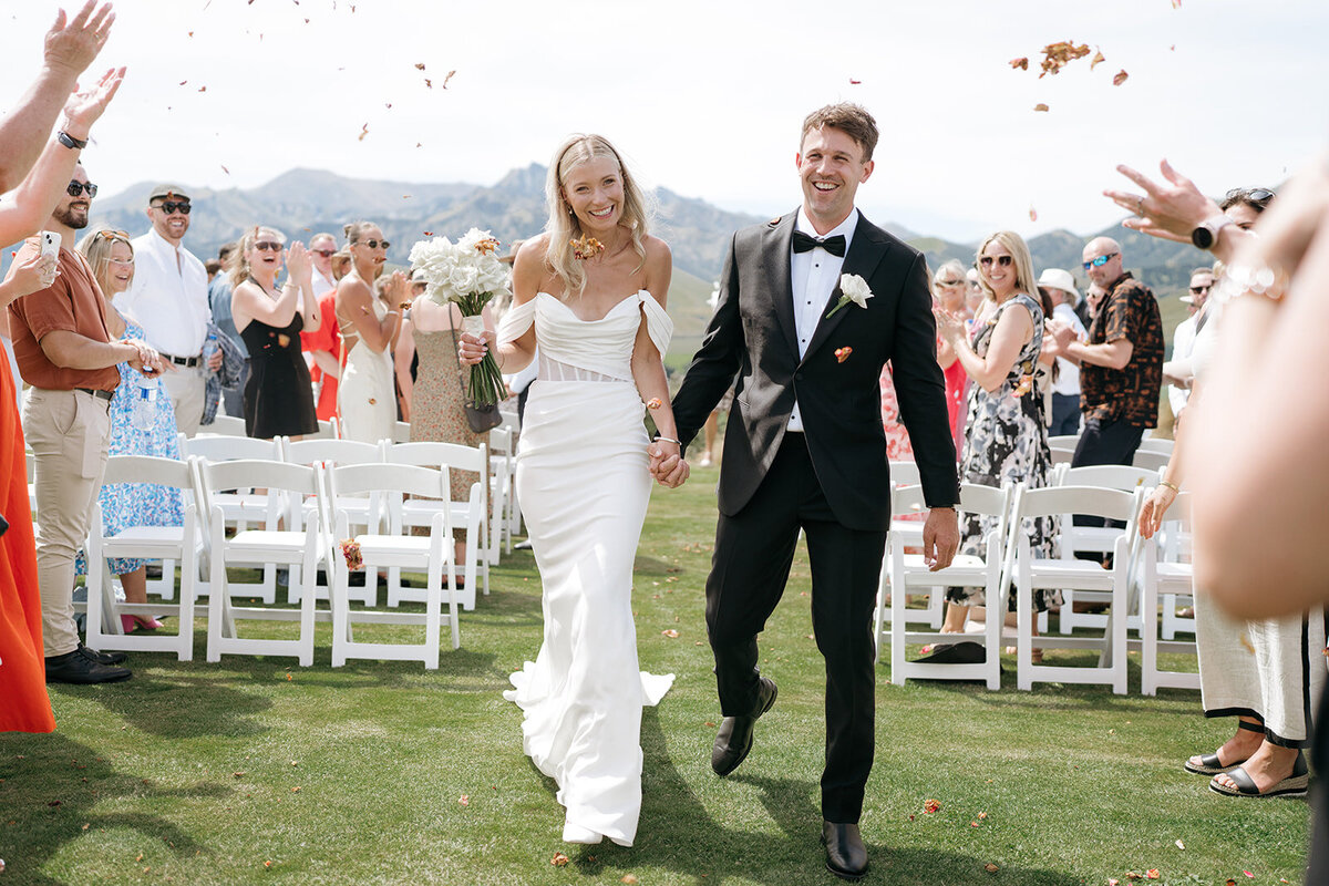 Melissa Clark Photography - Queenstown Wedding Photographer - Brenna & Taylor - Lookoutlodge Wedding-245
