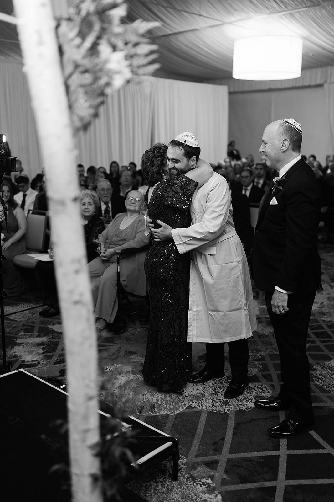 Eliana-Melmed-Photography-Chicago-LosAngeles-Jewish-WeddingPhotography-Chuppah-00074