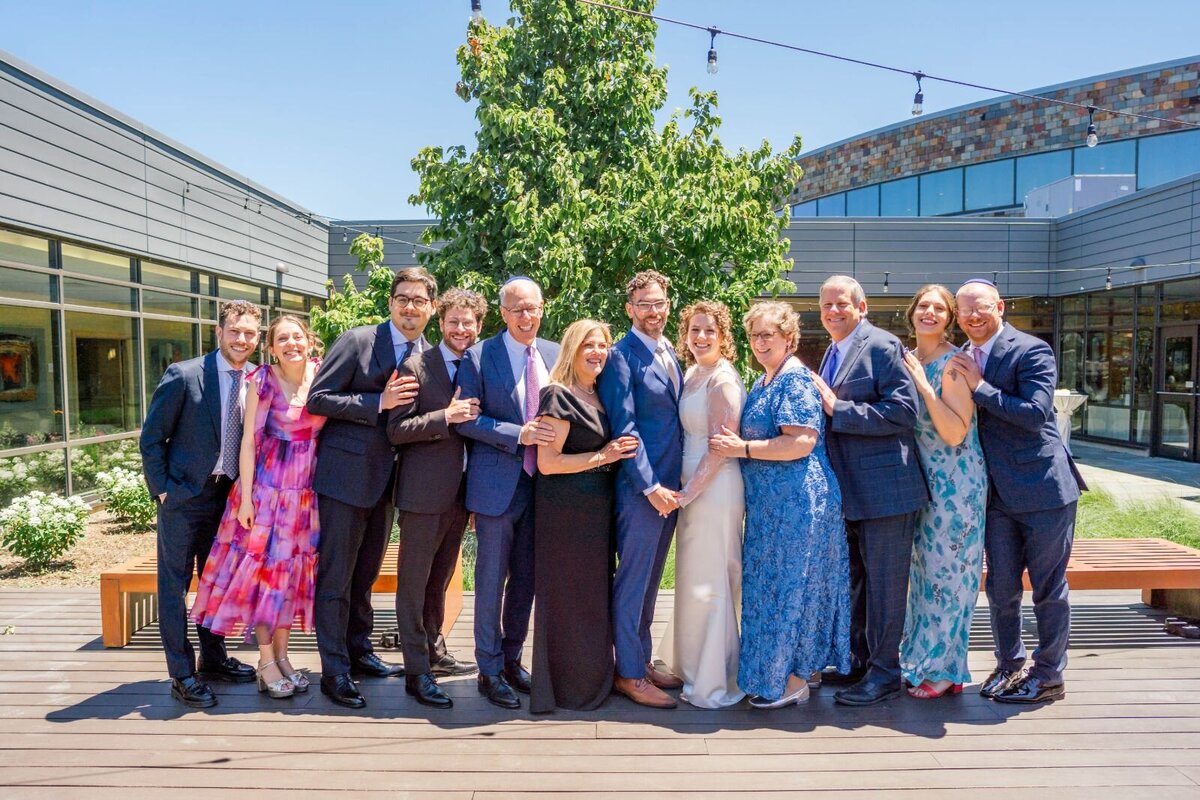 Eliana-Melmed-Photography-Chicago-LosAngeles-Jewish-WeddingPhotography-ShulaNoah-FamilyFormals-00067