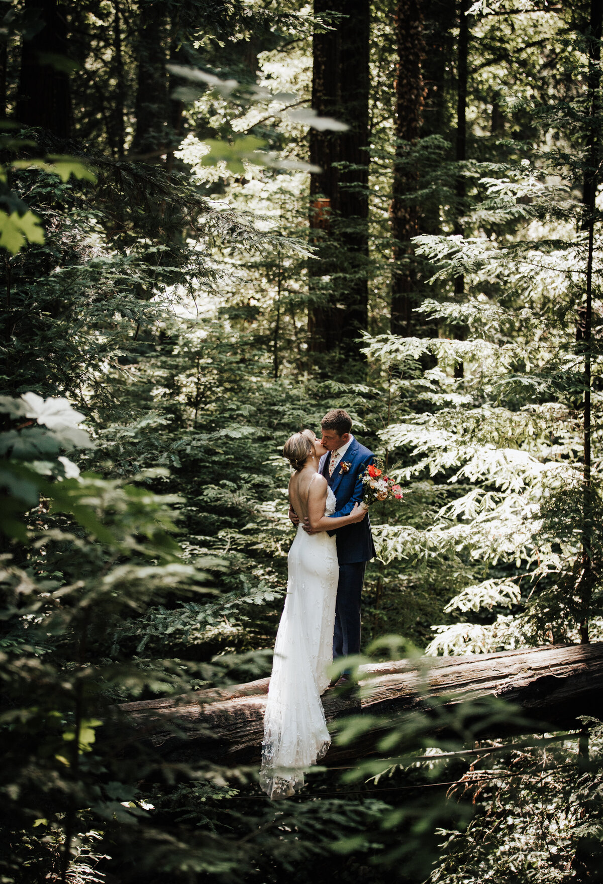 THEDELAURAS_LOMAVISTAGARDENS_BIGSUR_WEDDING_JENNARALEIGH_ENGAGEDANDINSPIRED_0429 copy