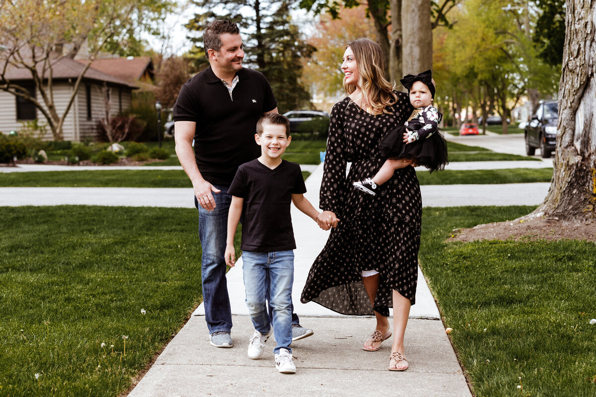 Downers-Grove-Family-Photographer