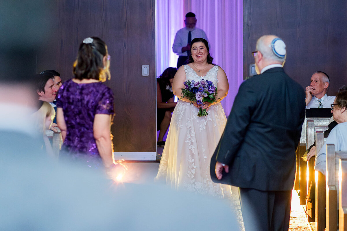 Eliana-Melmed-Photography-Chicago-LosAngeles-Jewish-WeddingPhotography-ElianaSklar-Chuppah-00075