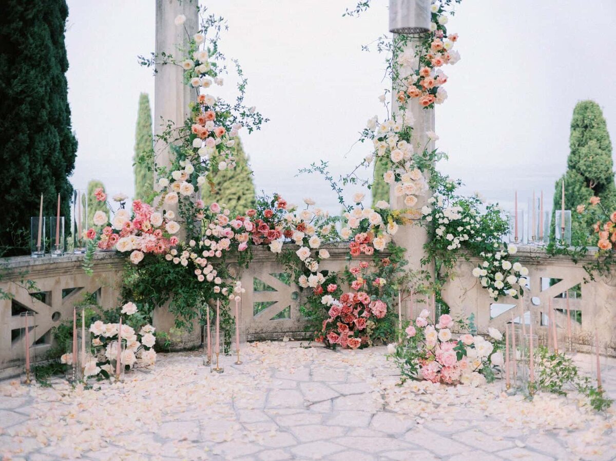 Villa-Cortine-Lake-Garda-Sirmione-wedding-Italy-ceremony-decoration-by-Julia-Kaptelova-Phototgraphy-221