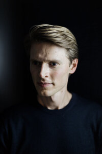 classic-medium-length-mens-haircut