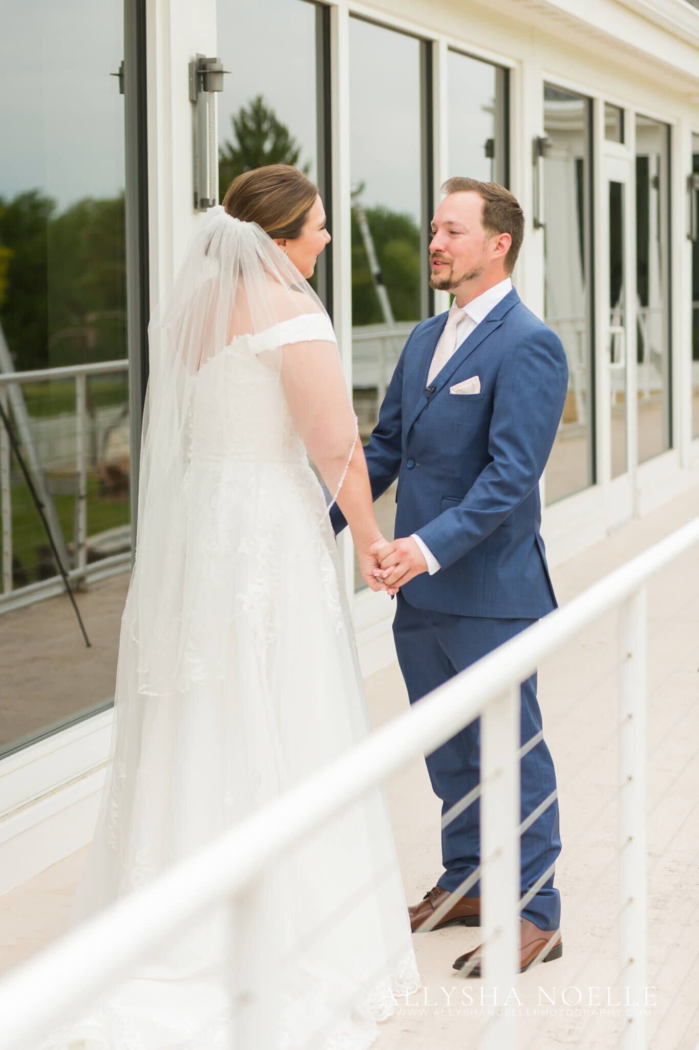 Wedding-at-River-Club-of-Mequon-136