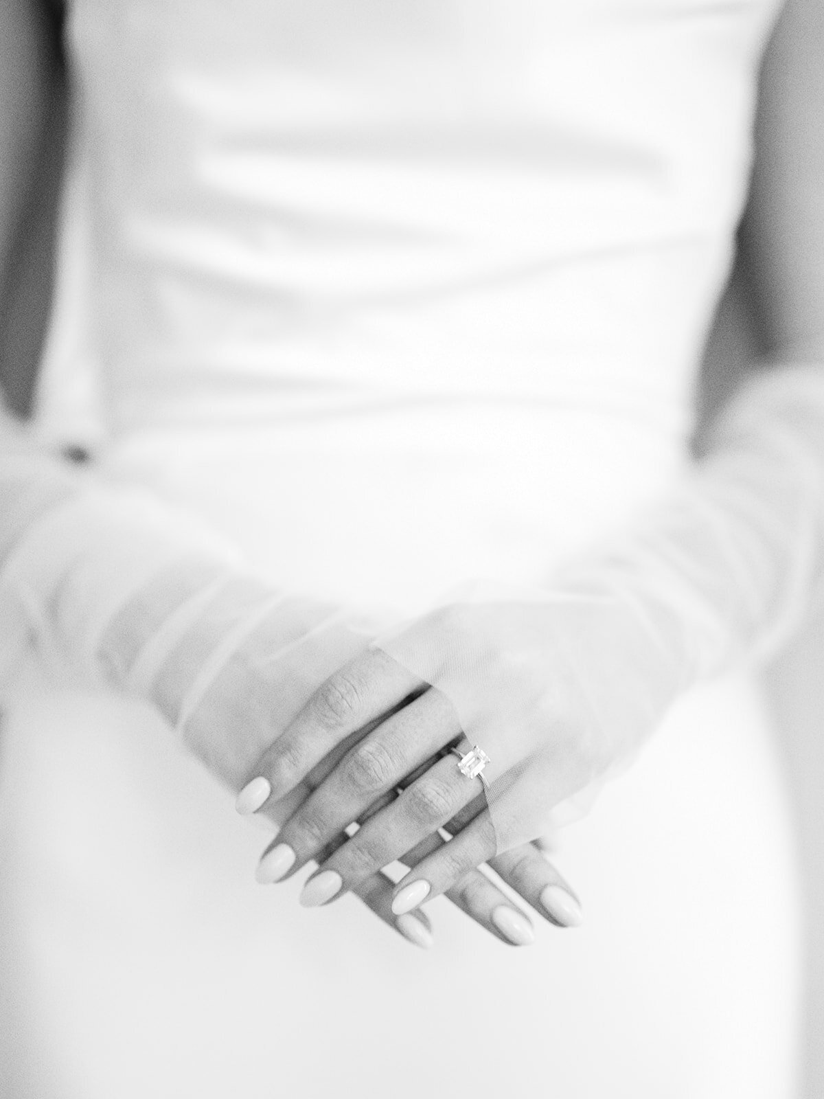 Chicago_Wedding_Photographer_LaurenPage23-25