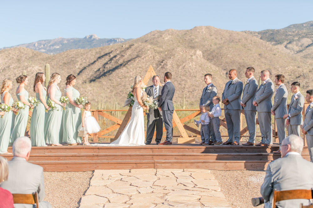 barn-wedding-at-Tanque-Verde-Ranch-in-Tucson-Christy-Hunter-Photography-029