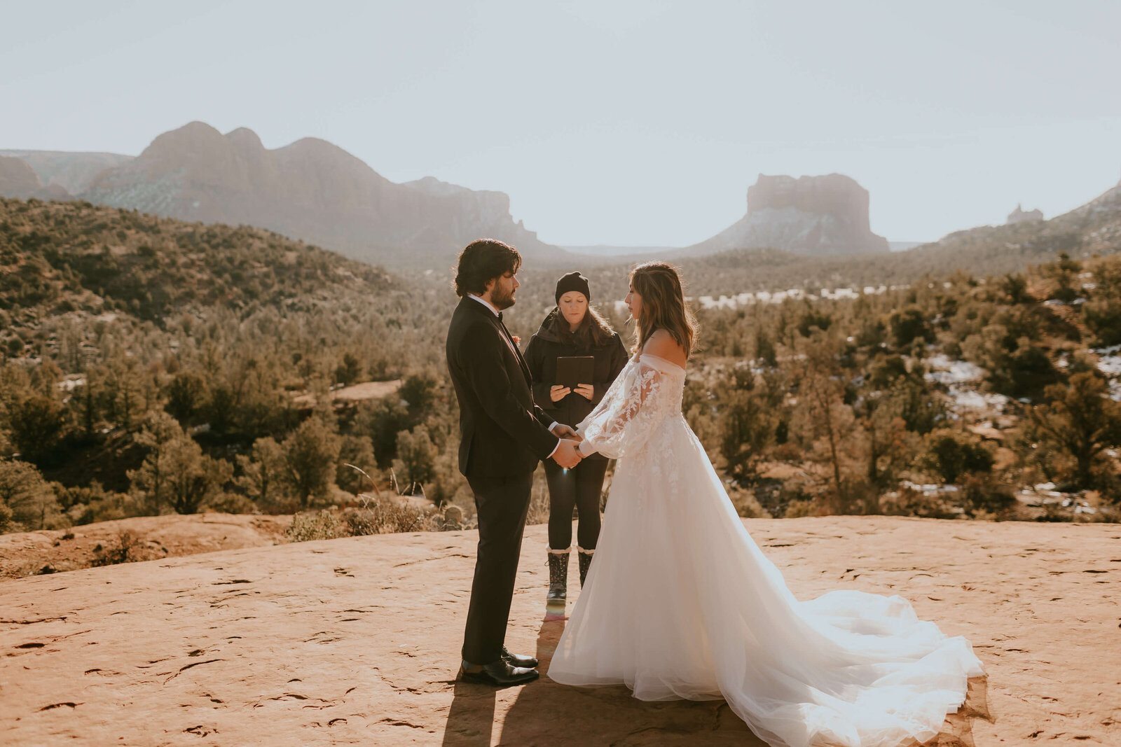 Cathedral-Rock-Elopement-Sedona-OliviaHopePhotography--24
