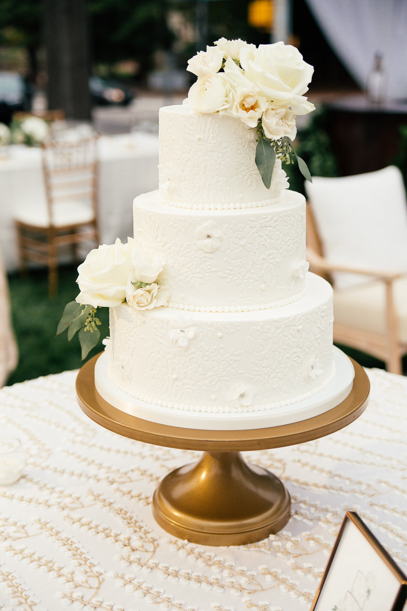 Elegant-Wedding-Cake-Ashley-Cakes-27