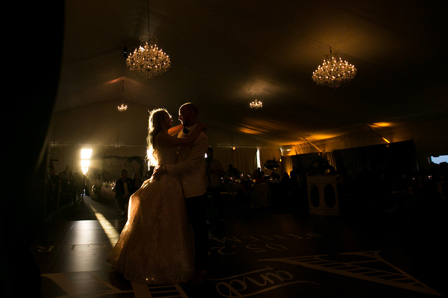 Lovely lighting for this first dance at Paradise Point
