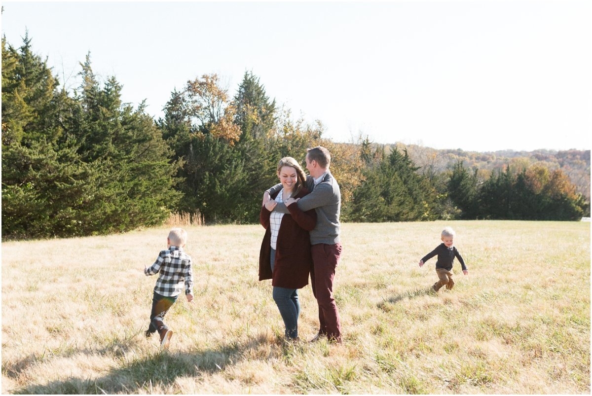 Shawnee_Mission_Park_Family_Session_By_Bianca_Beck_Photography_Kansas_City_Wedding_Photographer__0007