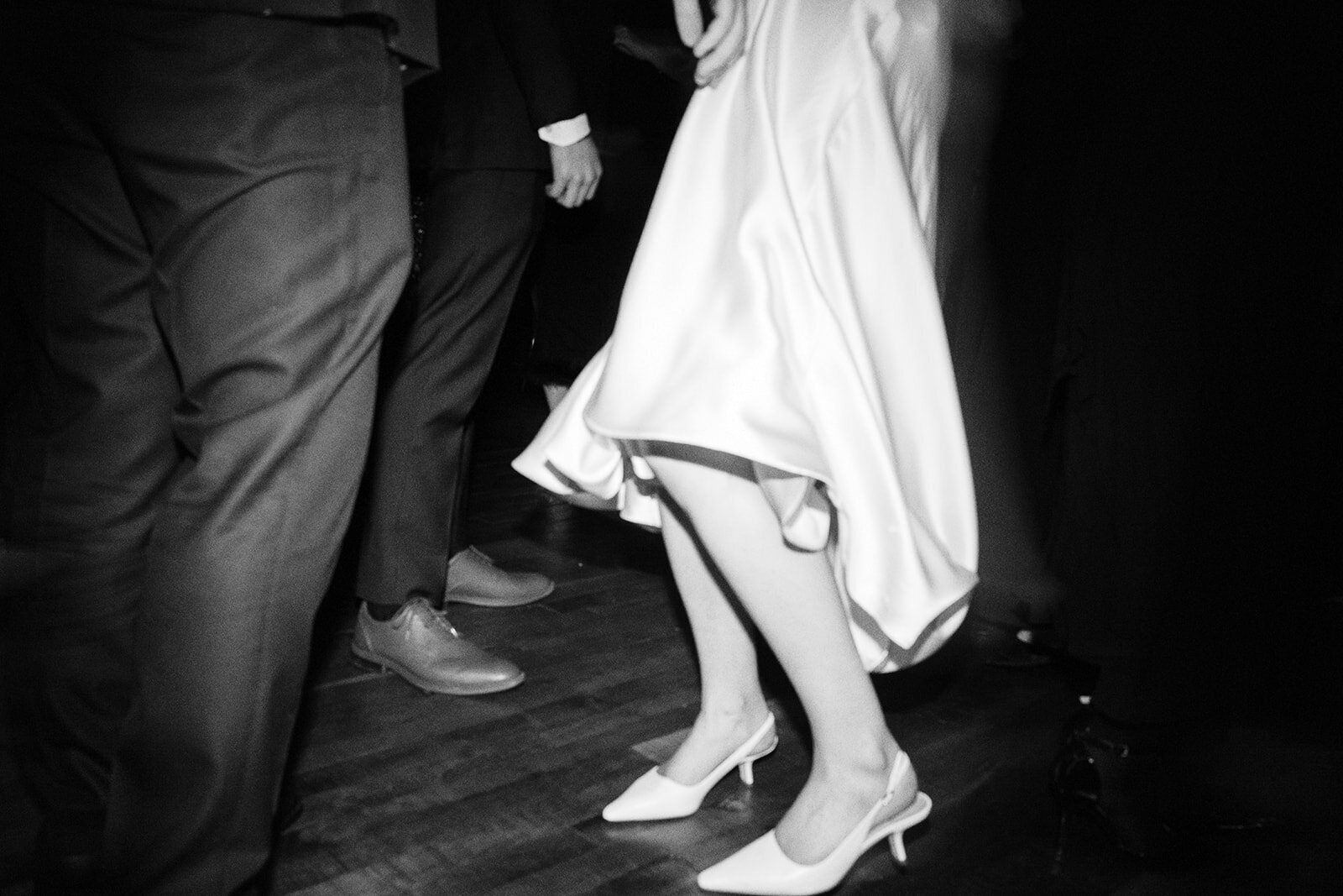 Chicago_Wedding_Photographer_LaurenPage23-138