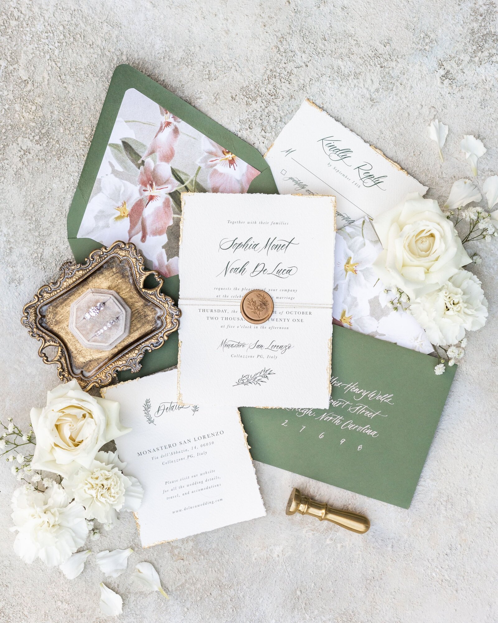custom-wedding-invitation-suite-min