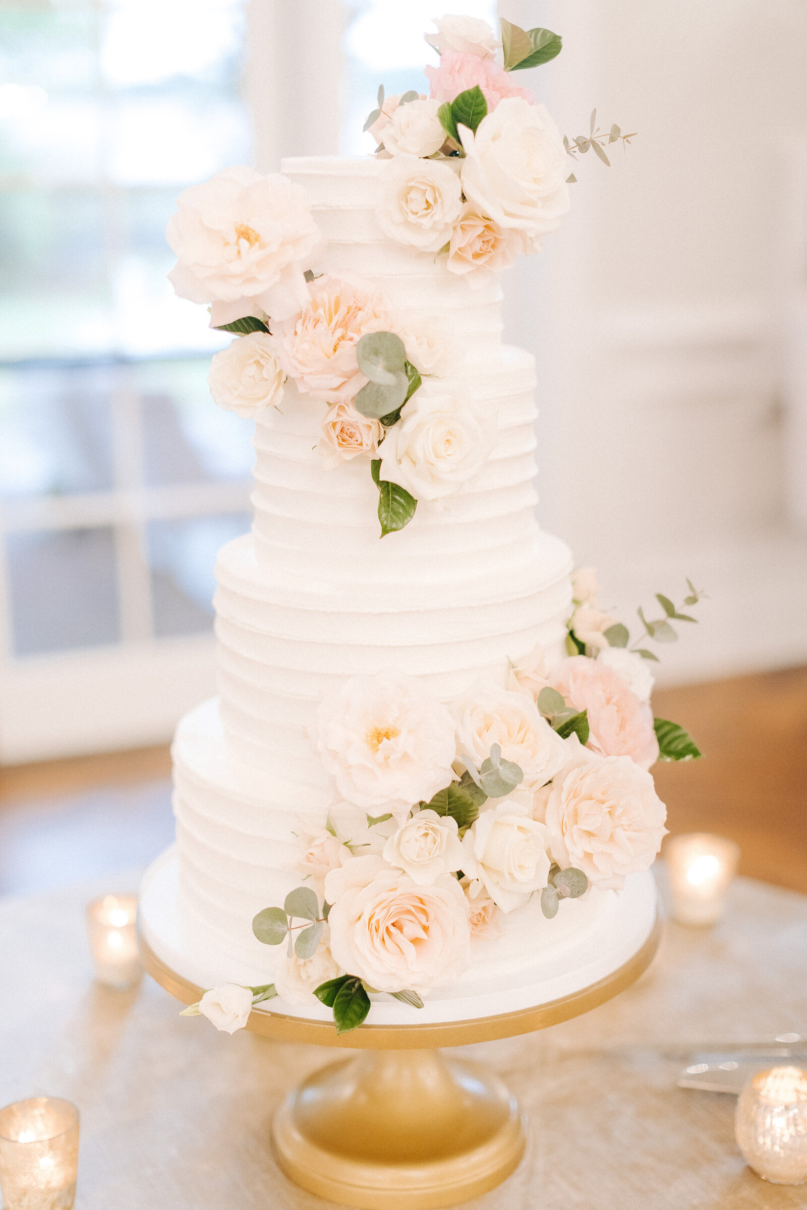 Textured-Organic-Wedding-Cake-Ashley-Cakes-33-Chelsea-Renay-Photography
