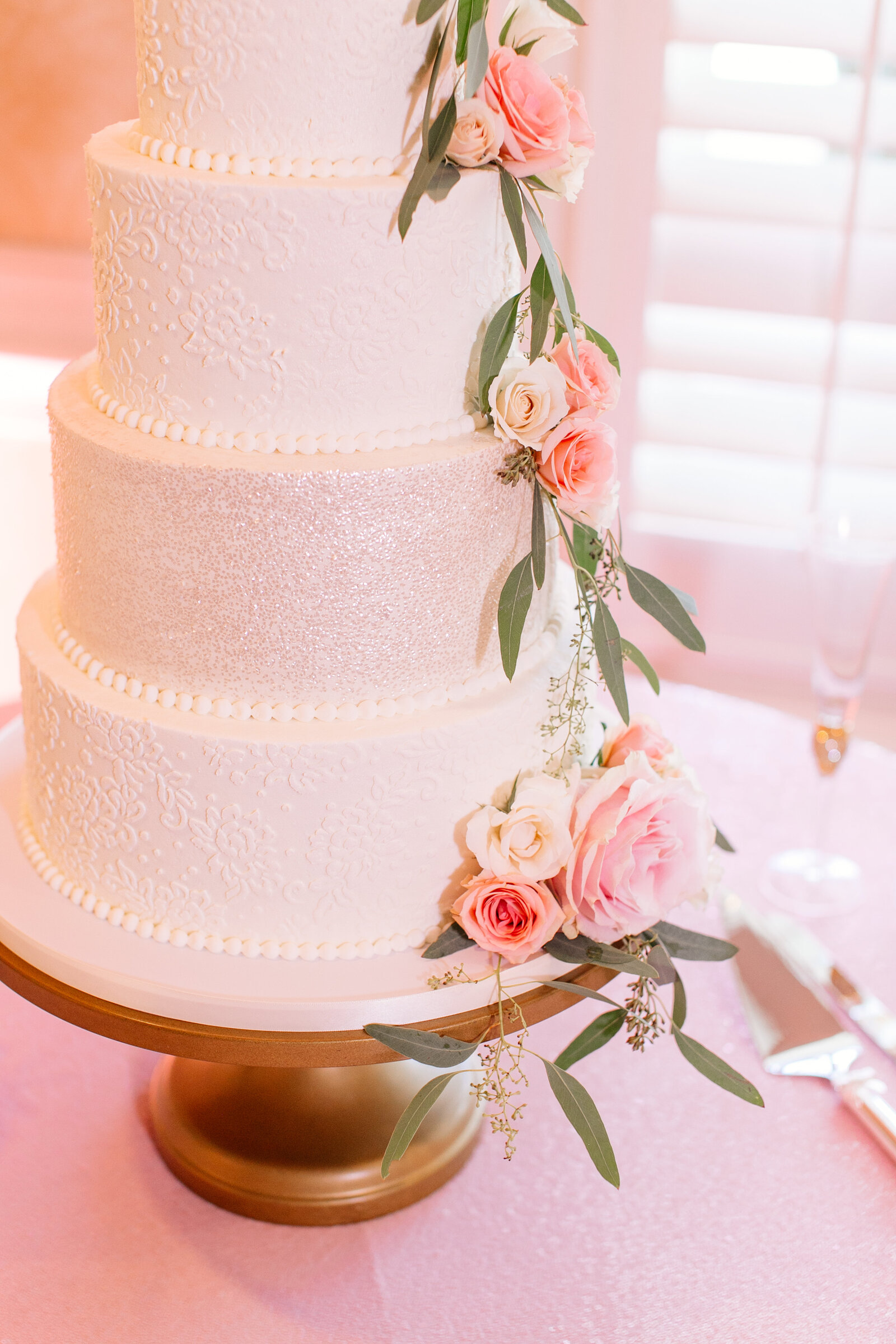 Glamorous-Wedding-Cake-Ashley-Cakes-12