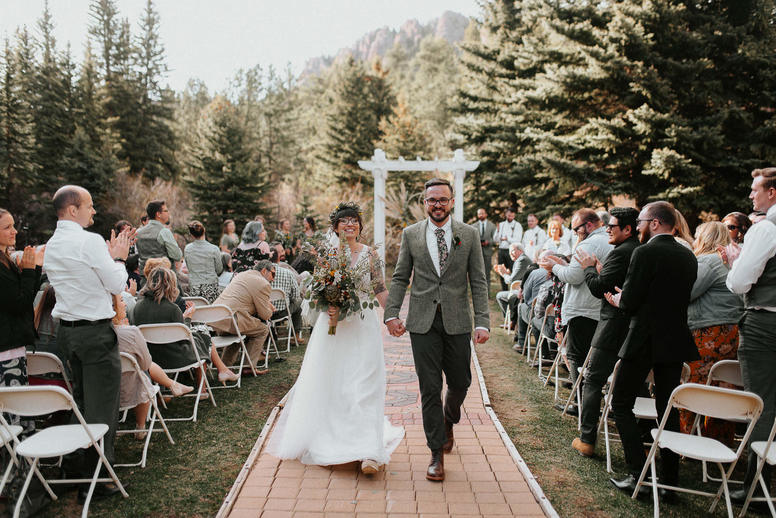 Colorado couple has their second wedding at mountain view ranch in wyoming