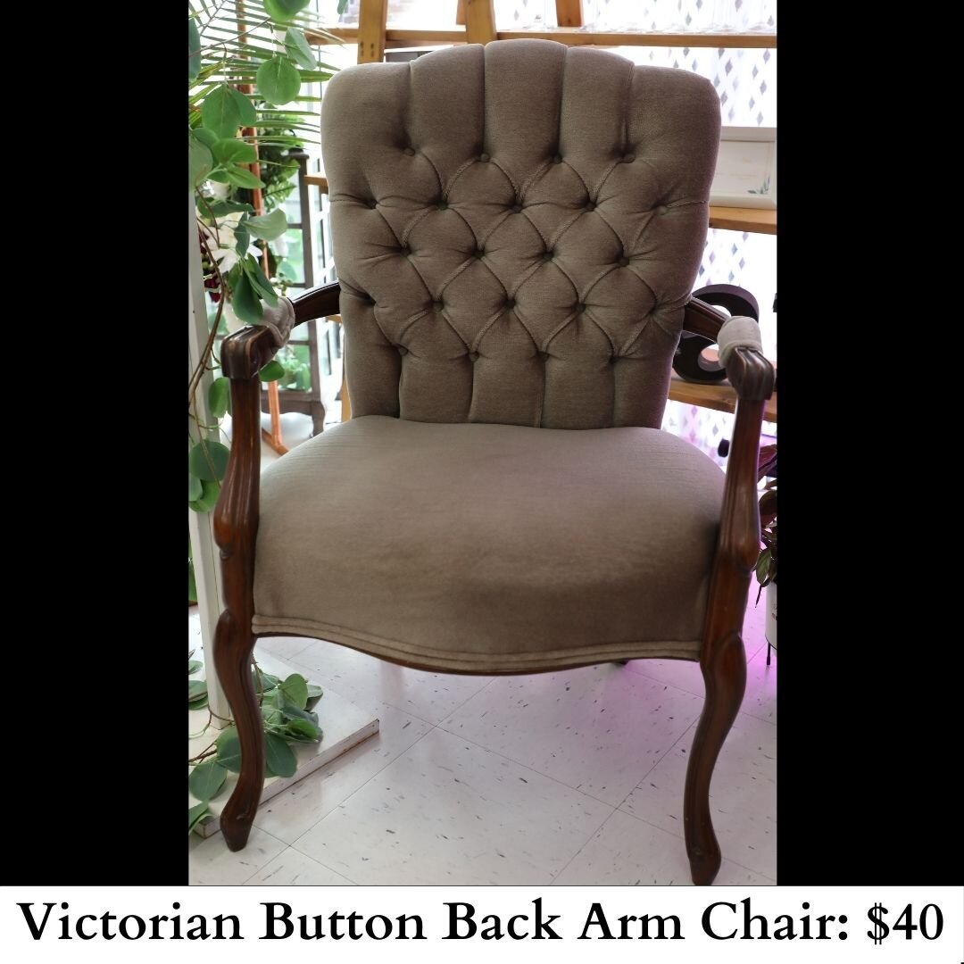 Victorian Button Back Arm Chair-511