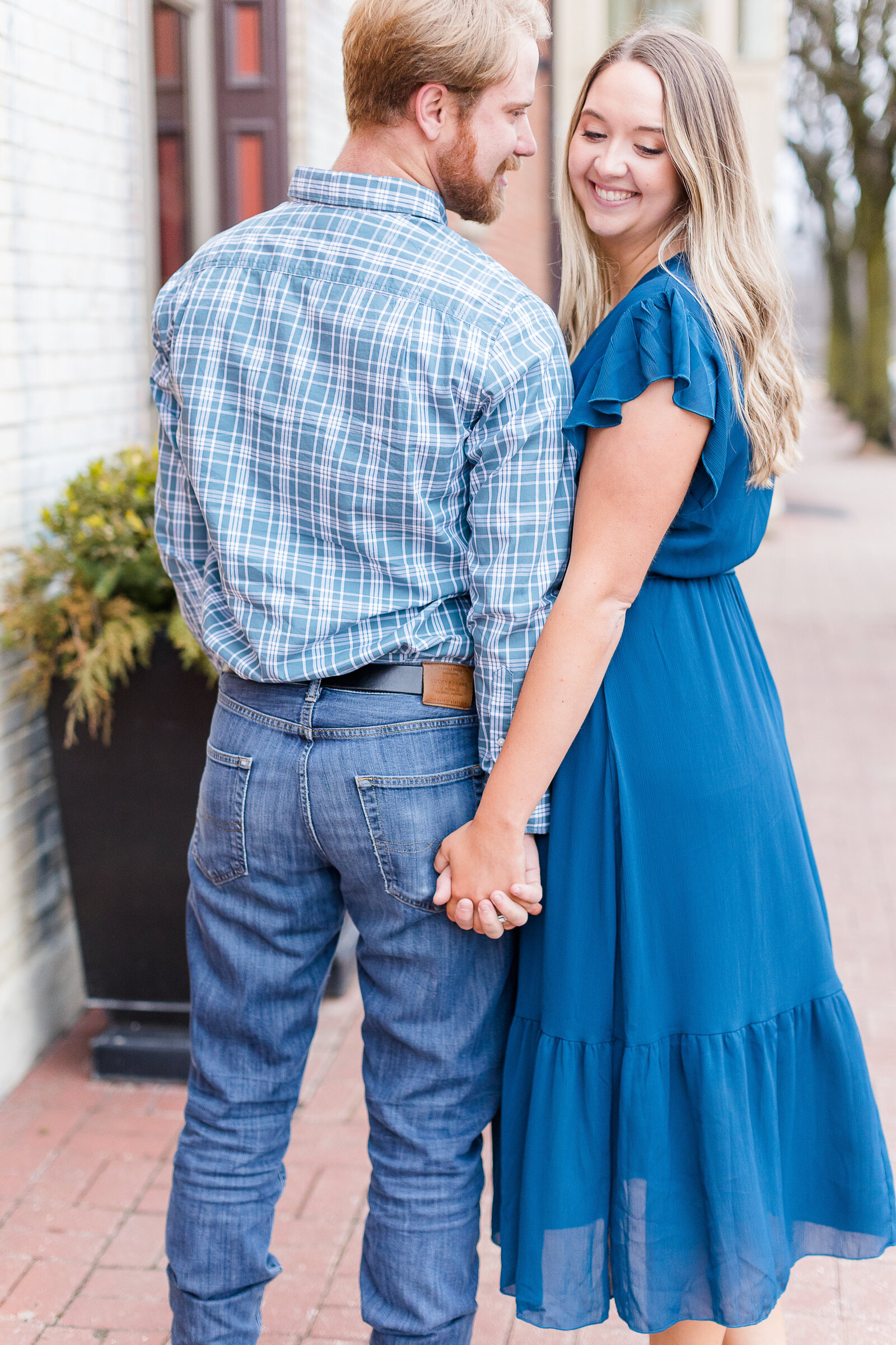 Engagement photos in downtown Hermann MO